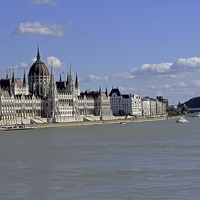 Buy canvas prints of Hungarian Parliament building  by Tony Murtagh
