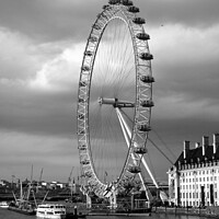 Buy canvas prints of London's Iconic Ferris Wheel by Aidan Moran