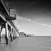 Buy canvas prints of Deal Pier - B&W by Ian Hufton