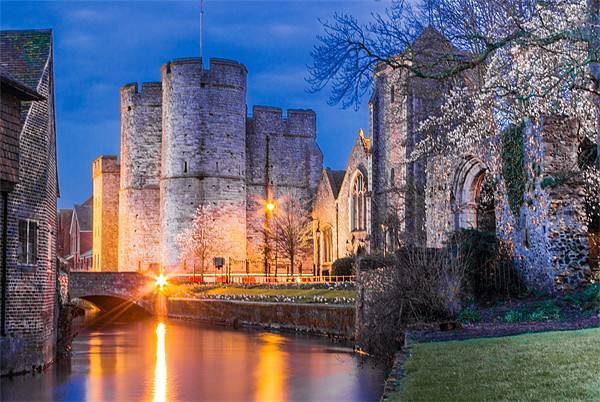 Westgate Towers at Night Picture Board by Ian Hufton