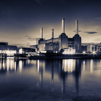 Buy canvas prints of Battersea Power Station London by Ian Hufton