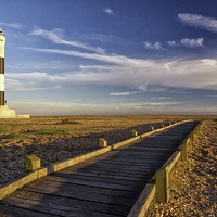 Buy canvas prints of Dungeness Lighthouse by Ian Hufton