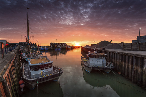  Whitstable Sunset Picture Board by Ian Hufton
