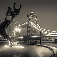 Buy canvas prints of Tower Bridge London by Ian Hufton