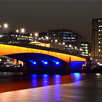 Buy canvas prints of London Bridge 2 by Fine art by Rina