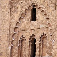 Buy canvas prints of Marrakesh Windows by Brian  Raggatt