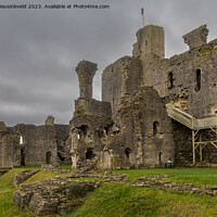 Buy canvas prints of Middleham Castle, Wensleydale, North Yorkshire by Louise Heusinkveld