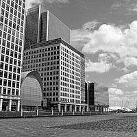 Buy canvas prints of Canary Wharf London by Diana Mower