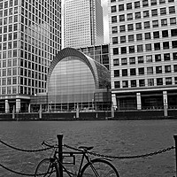 Buy canvas prints of Canary Wharf London by Diana Mower
