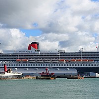 Buy canvas prints of     Queen Mary 2                            by Anthony Kellaway
