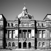 Buy canvas prints of People's Palace, Glasgow by Iain Monteith