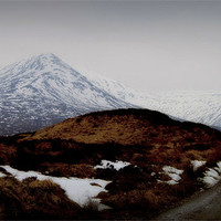 Buy canvas prints of on the road to corrour by dale rys (LP)