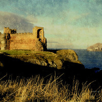 Buy canvas prints of moody tantallon castle by dale rys (LP)