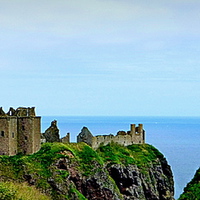 Buy canvas prints of  dunnottar castle   by dale rys (LP)