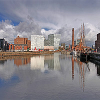 Buy canvas prints of Albert Dock by Paul McKenzie
