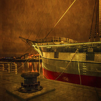 Buy canvas prints of The Glenlee at  Riverside Museum by Tylie Duff Photo Art