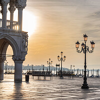 Buy canvas prints of St Mark's Square, Venice by Graham Custance