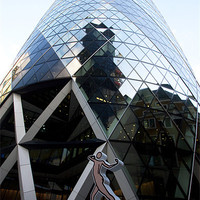 Buy canvas prints of The Gherkin, 30 St Mary Axe, London by Graham Custance