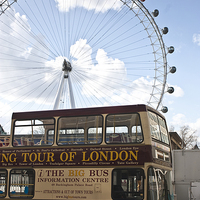 Buy canvas prints of London Eye by Graham Custance