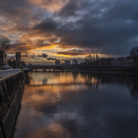 Buy canvas prints of River Clyde Sunrise by Daniel Gilroy