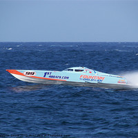 Buy canvas prints of Offshore Powerboat Racing by Malcolm Snook