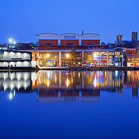 Buy canvas prints of Brayford Quays and Lincoln Cathedral by Darren Galpin