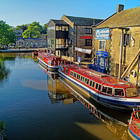 Buy canvas prints of Leeds and Liverpool Canal at Skipton by Darren Galpin