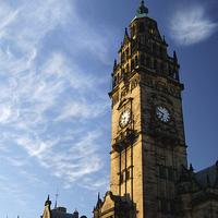 Buy canvas prints of Sheffield Town Hall by Darren Galpin