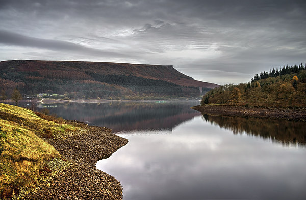 Ladybower Tranquility  Picture Board by Darren Galpin