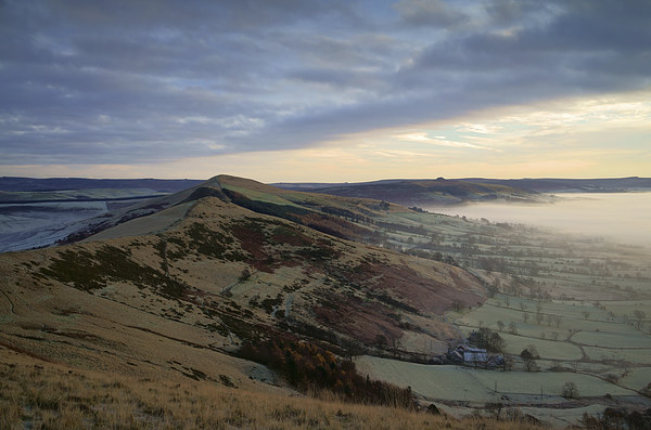 Great Ridge Morning Mist  Picture Board by Darren Galpin