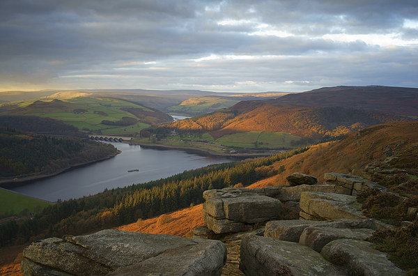 Ladybower View on Bamford Edge  Picture Board by Darren Galpin