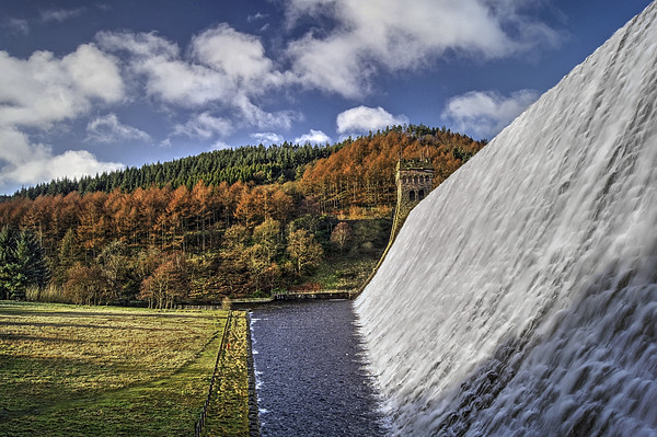 Derwent Dam in Autumn Picture Board by Darren Galpin