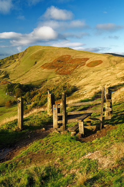 Footpath to Mam Tor                         Picture Board by Darren Galpin