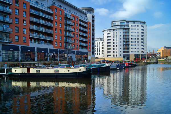 Narrowboats at Leeds Dock                          Picture Board by Darren Galpin