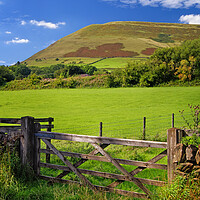 Buy canvas prints of Gateway to Grindslow Knoll by Darren Galpin