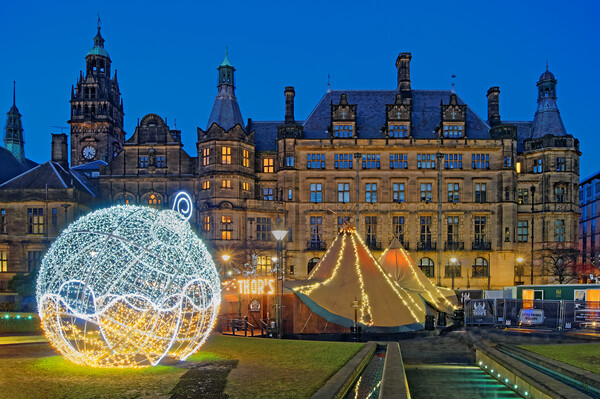 Sheffield Town Hall & Peace Gardens at Christmas Picture Board by Darren Galpin