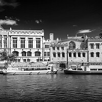 Buy canvas prints of York Guildhall & River Ouse    by Darren Galpin