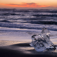 Buy canvas prints of  Jokulsarlon Sunrise by Tracey Whitefoot