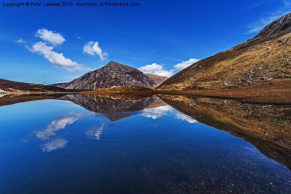  Llyn Idwal Reflecting Pen Yr Old Wen Picture Board by Pete Lawless