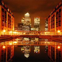 Buy canvas prints of Canary Wharf, London, Evening Images by Allen Gregory