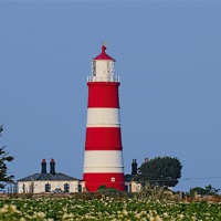Buy canvas prints of Happisburgh Lighthouse Norfolk (2) by Avril Harris