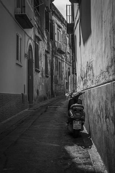 Alley of Italy Picture Board by George Davidson